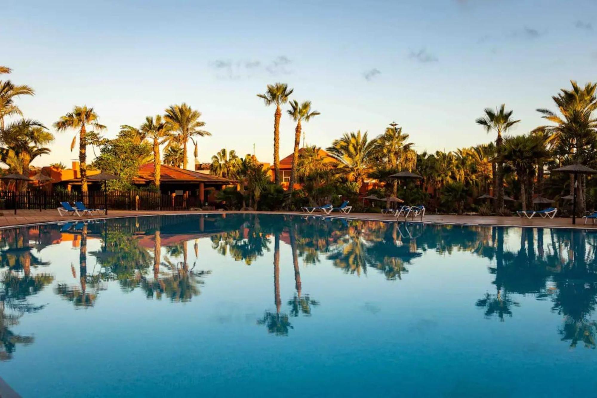 Oasis Tamarindo Коральео
